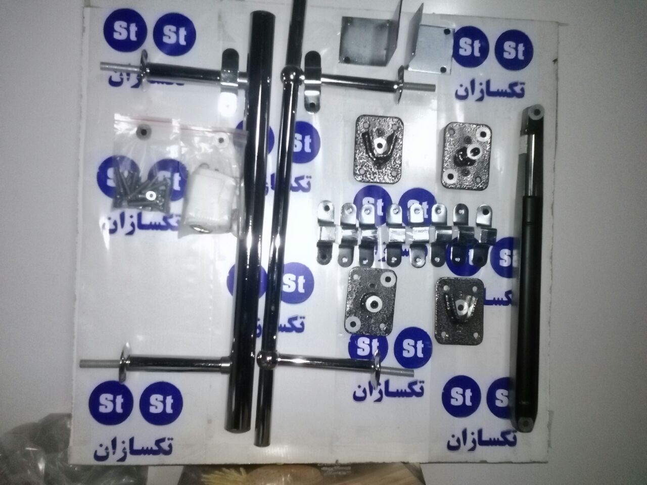 کمجا تکسازان تولید کننده کلاف و جک ویراق الات تخت تاشو